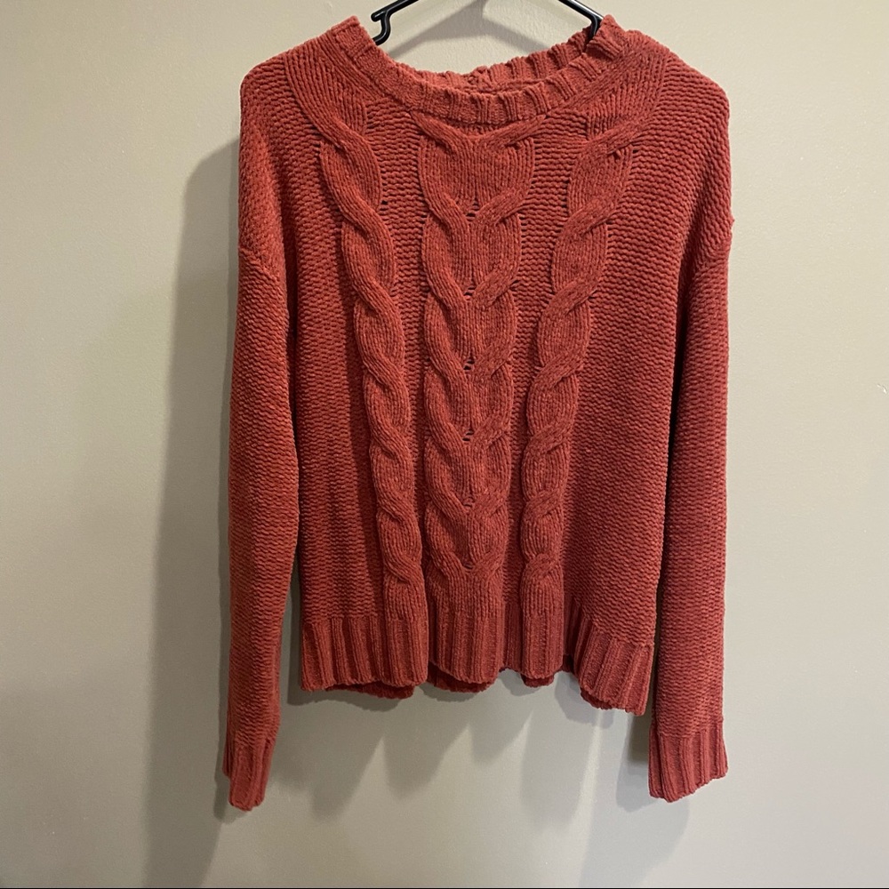 American Eagle rust colored sweater - small ✨